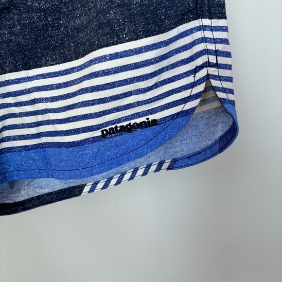 Patagonia Striped Board Shorts Size 2 - Picture 4 of 6